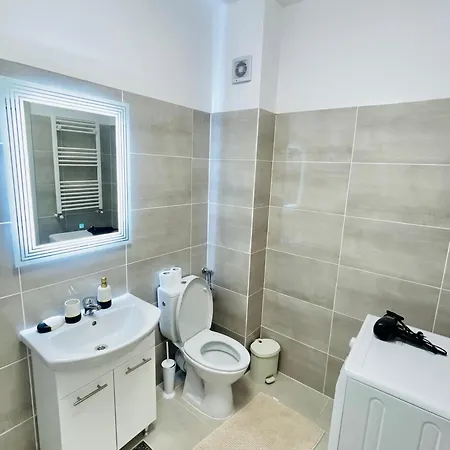 Gold House Boekarest