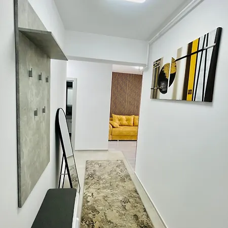Gold House Апартаменты