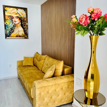 Апартаменты Gold House Бухарест