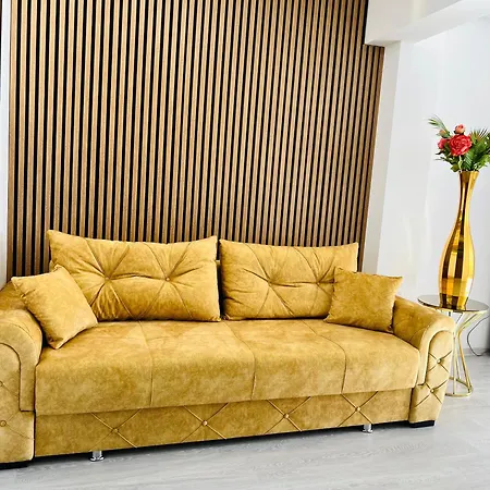 Gold House Apartment Bucharest