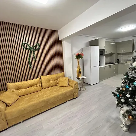 Gold House Apartment