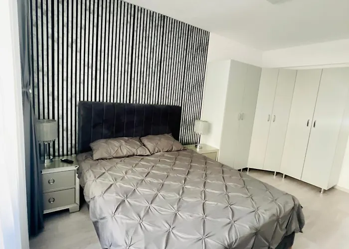 Gold House * Bukurešť