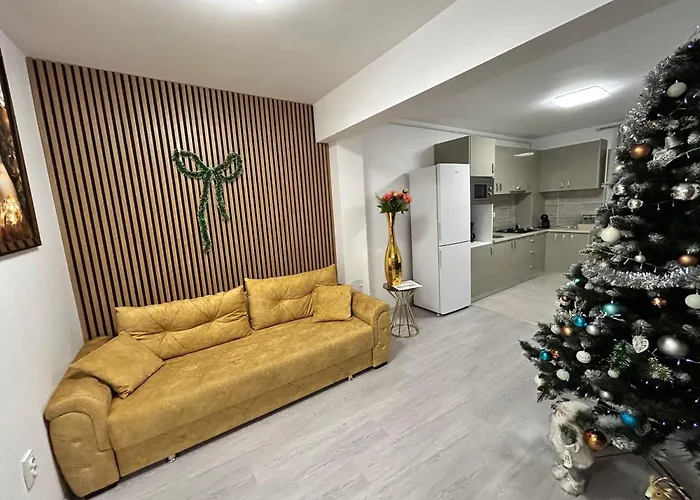Gold House Apartment